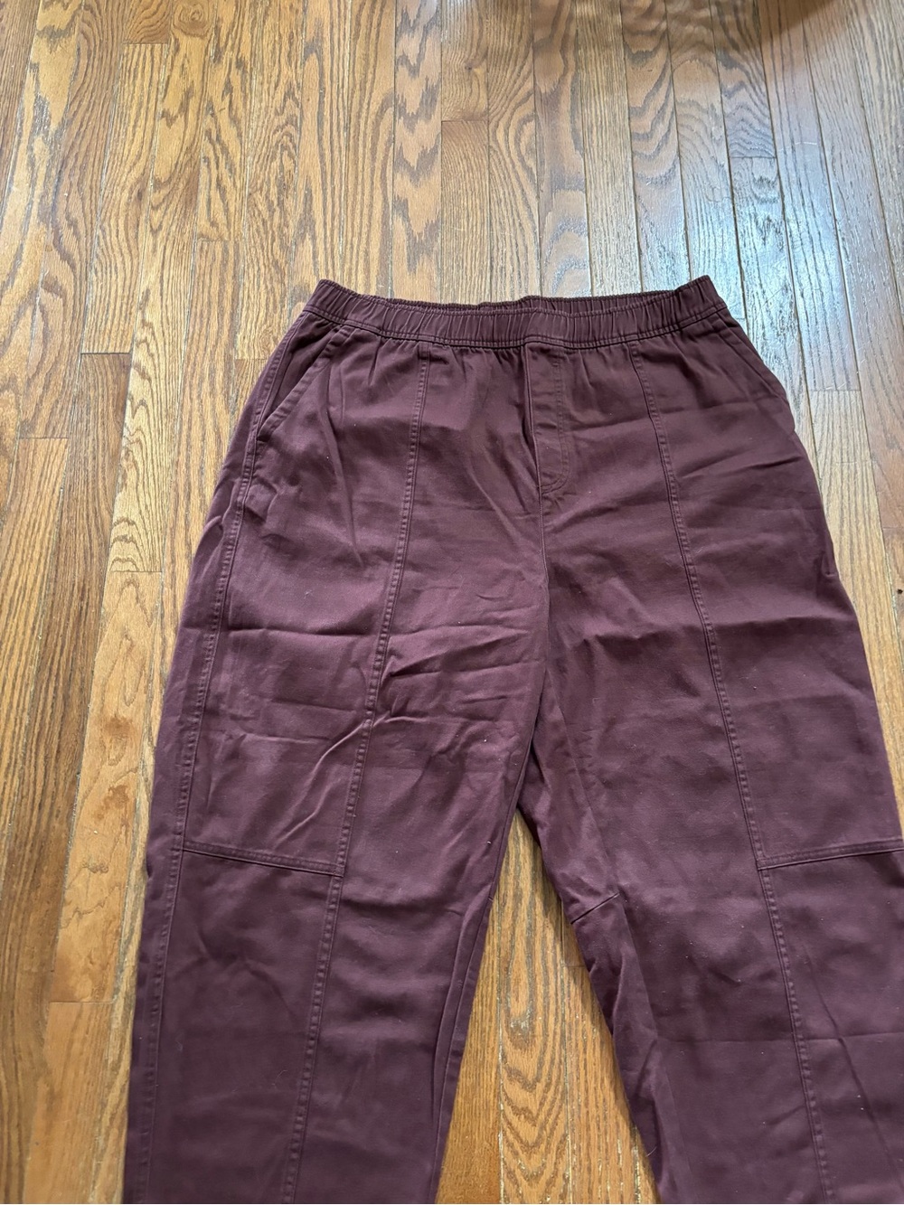 Old Navy Cropped Barrel Elastic-Waist Pants in Plum
